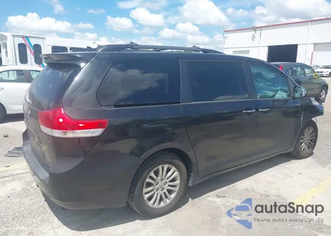 2012 Toyota Sienna Xle V6 8 Passenger from USA, damaged, VIN 5TDYK3DC0CS224177